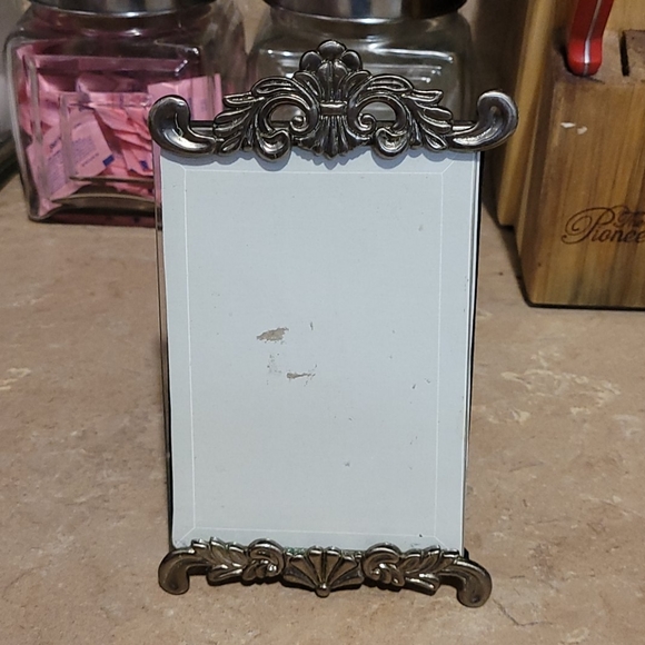 Other - Vintage Beveled Edge Picture Frame